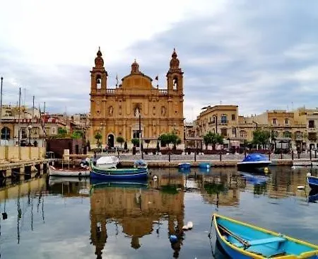 Two Bedroom With Balcony, Wifi And Ac Lejlighed Msida